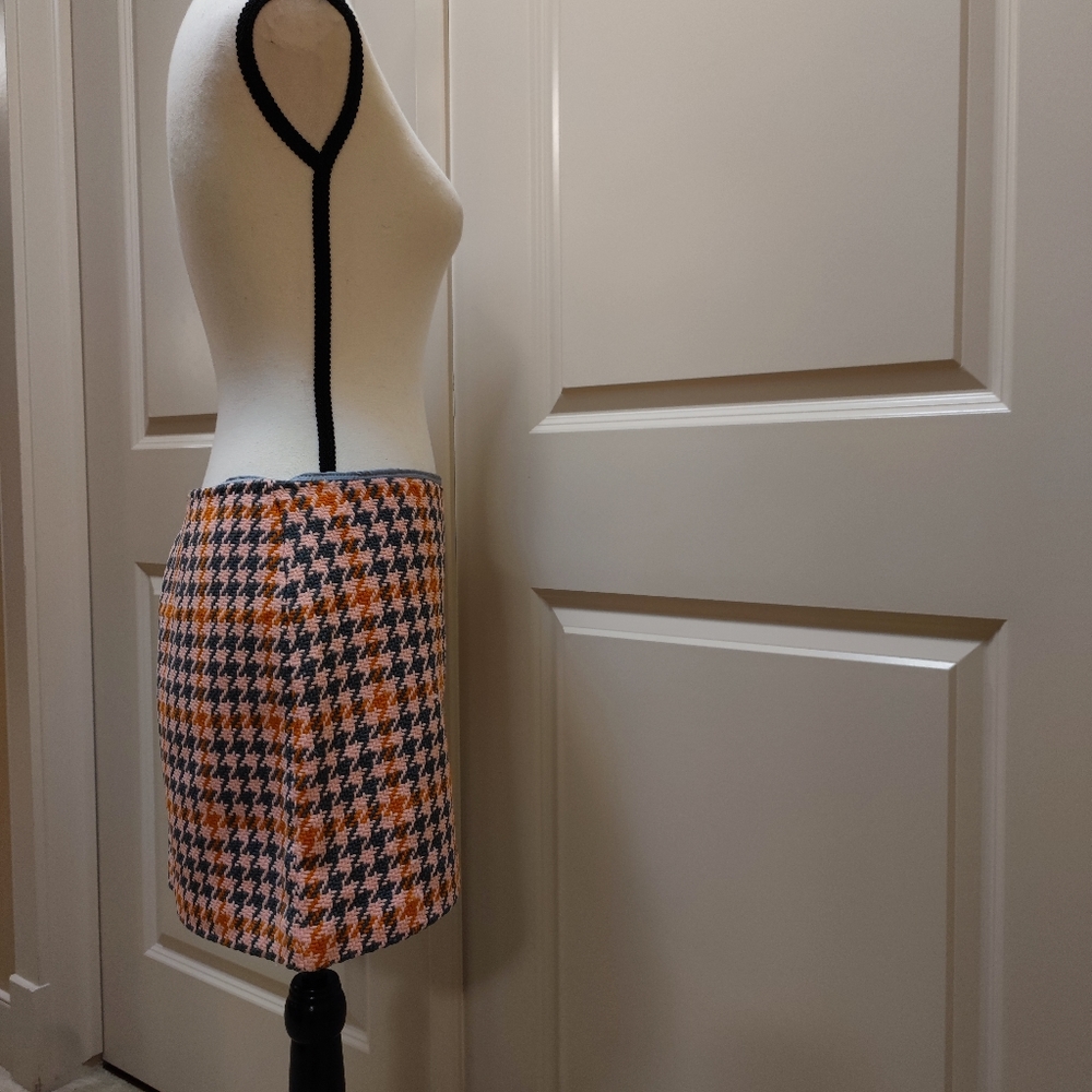 Spring / Fall Mini Skirt - Picture 5 of 13